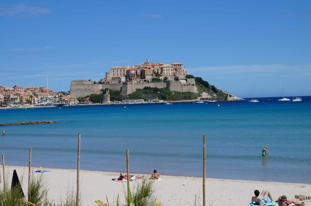 Optez pour des vacances en camping à Calvi