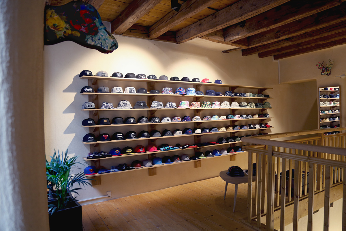 vonkajšie manželský tryska etagere pour casquettes úplne oslepujúci