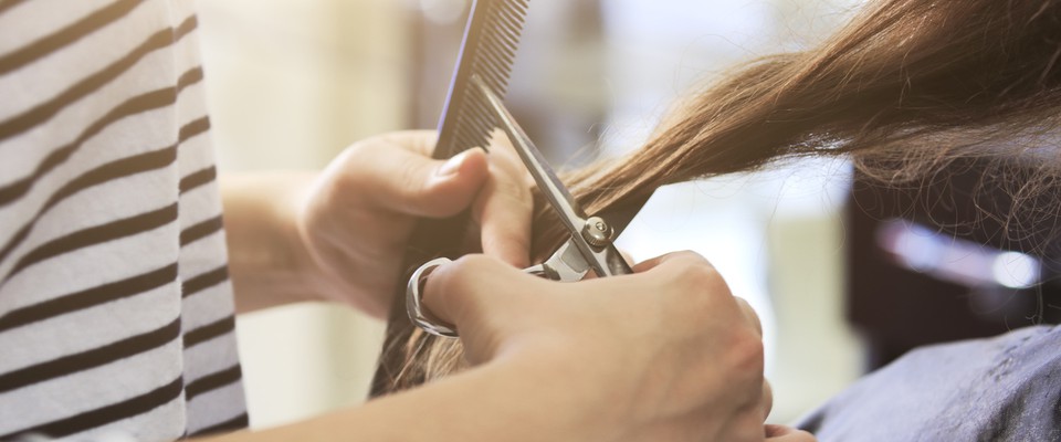 Devenir coiffeur : combien coûte la création d’un salon ?