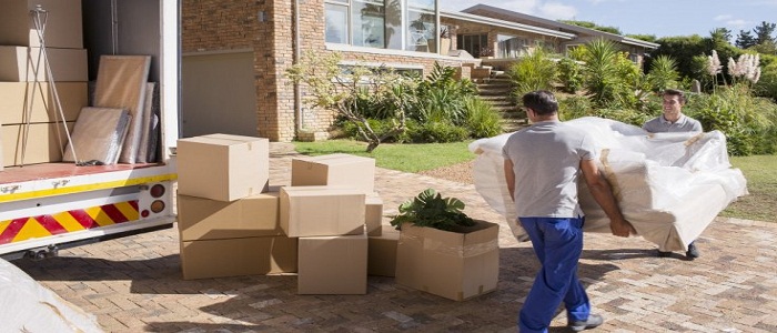 Faire appel à un déménageur : idéal quand on a beaucoup de biens à bouger ?