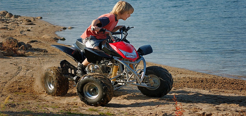 Offrir un quad à un enfant : une bonne idée ?