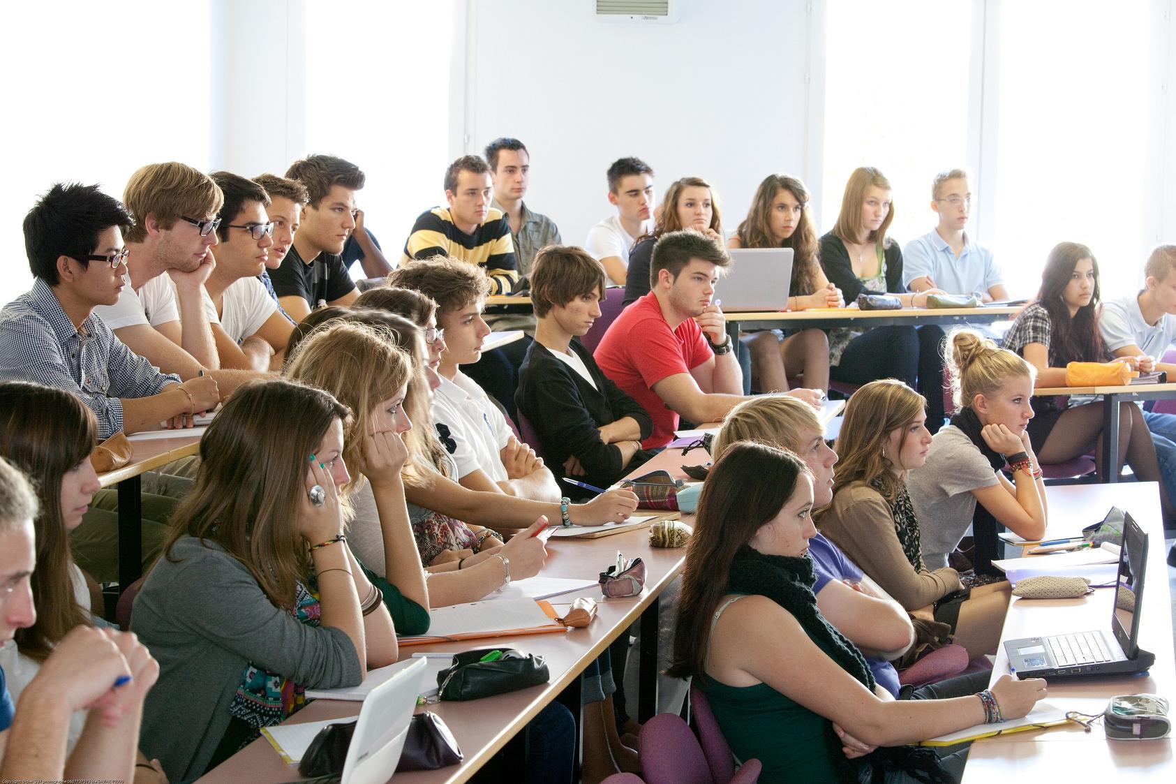 Bientôt la rentrée: Les étudiants en difficulté financière