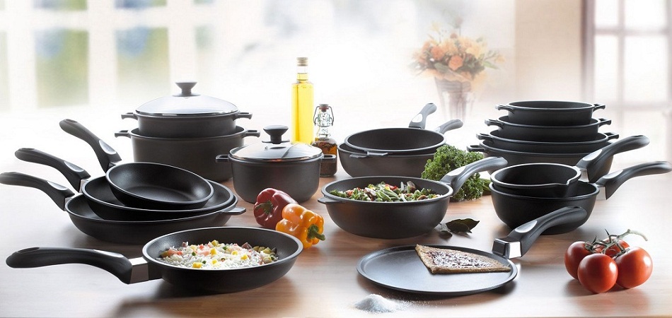 Que doit comporter une batterie de cuisine ?
