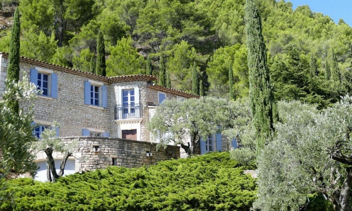 Pourquoi réaliser un achat immobilier dans les Alpilles en Provence