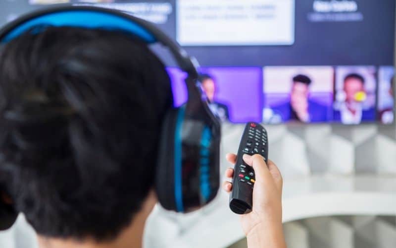 Comment connecter un casque Bluetooth sur TV sans Bluetooth ?
