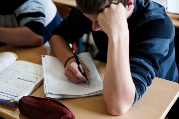 Réussir en maths au lycée : comment aider mon enfant ?