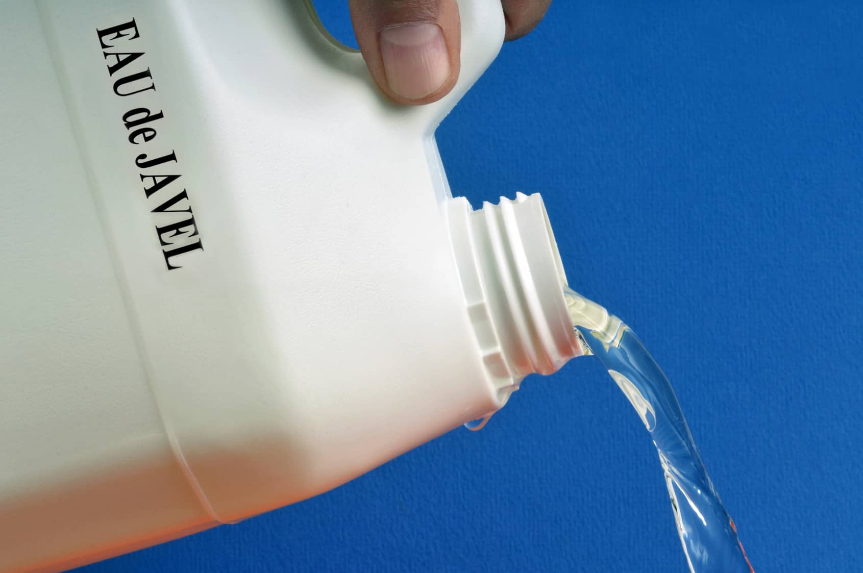 Quelle eau de javel pour façade ?