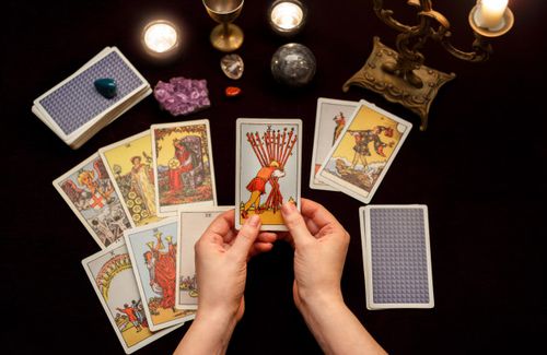 Comment fonctionne le tarot divinatoire?