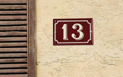 Les avantages d’une plaque de numéro de maison