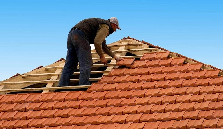 A qui confier ses travaux de rénovation de toiture ?
