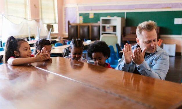 Accords parfaits : Explorer les cours de musique à Bordeaux